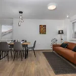 4 Bedroom Lovely In *