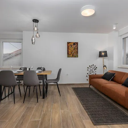 Lovely In With Wi-fi *