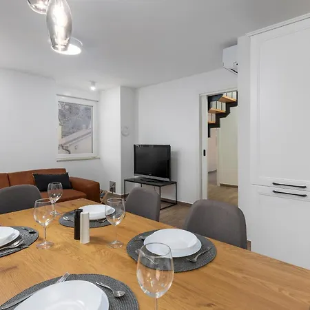 Lovely In With Wi-fi Apartmán